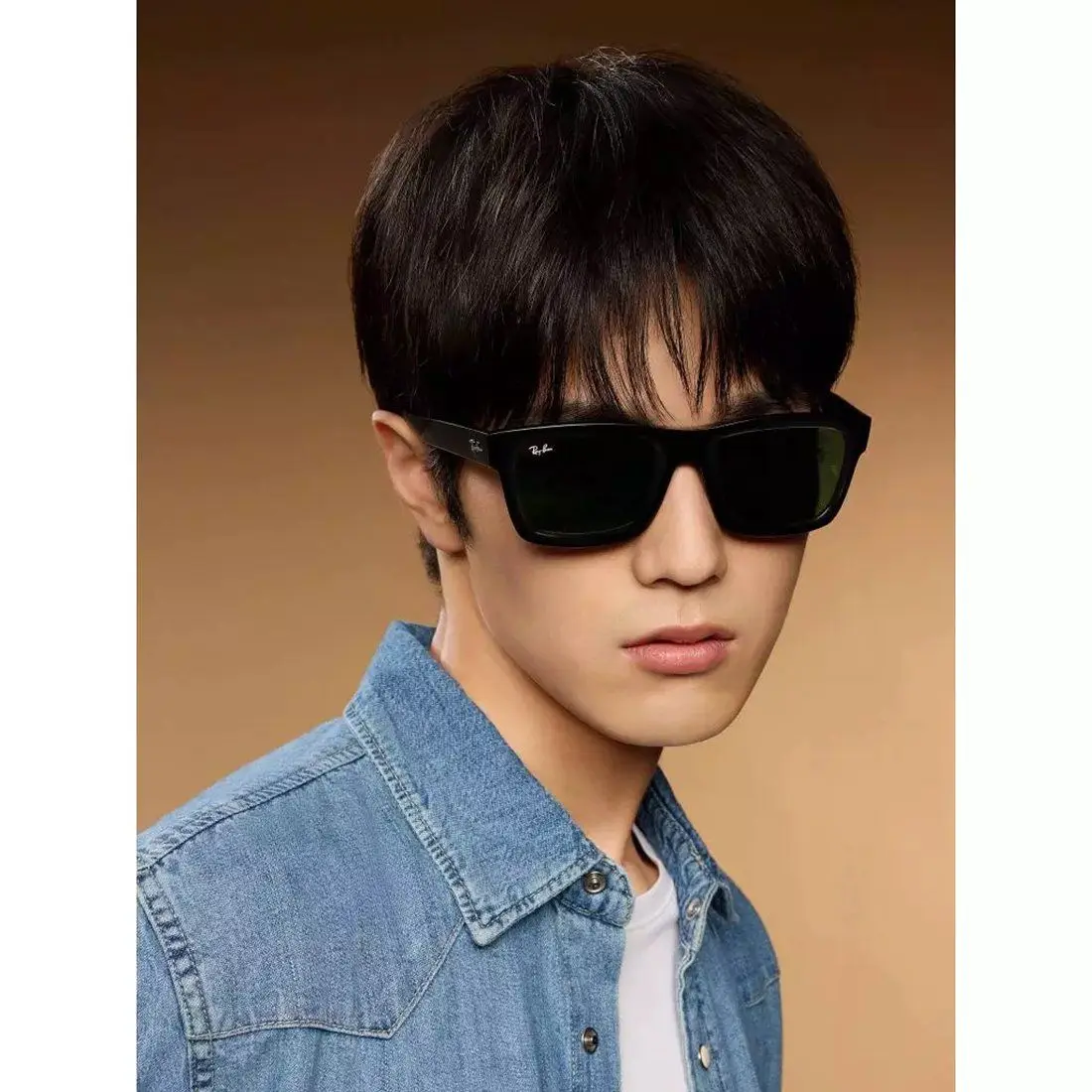RayBan RB4396F màu đen