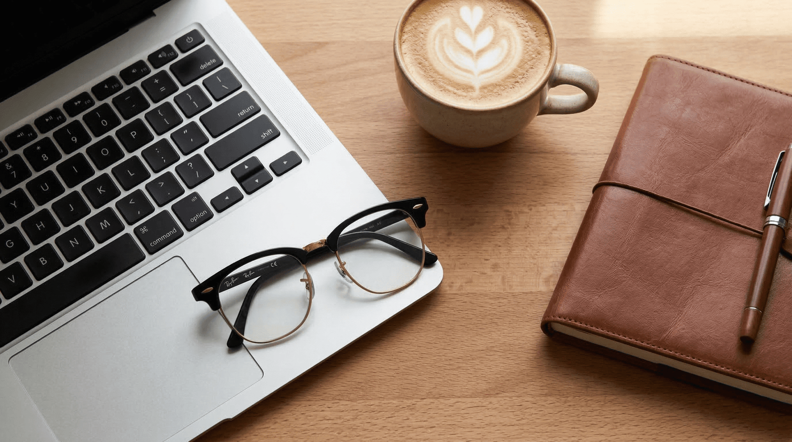 Chất liệu cao cấp của gọng kính Ray-Ban