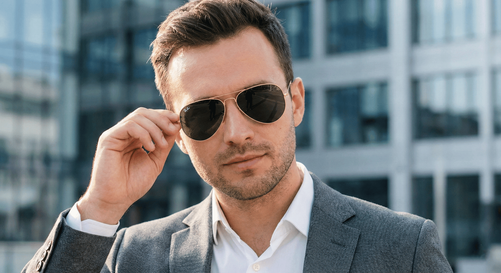 Phong cách công sở với Ray-Ban