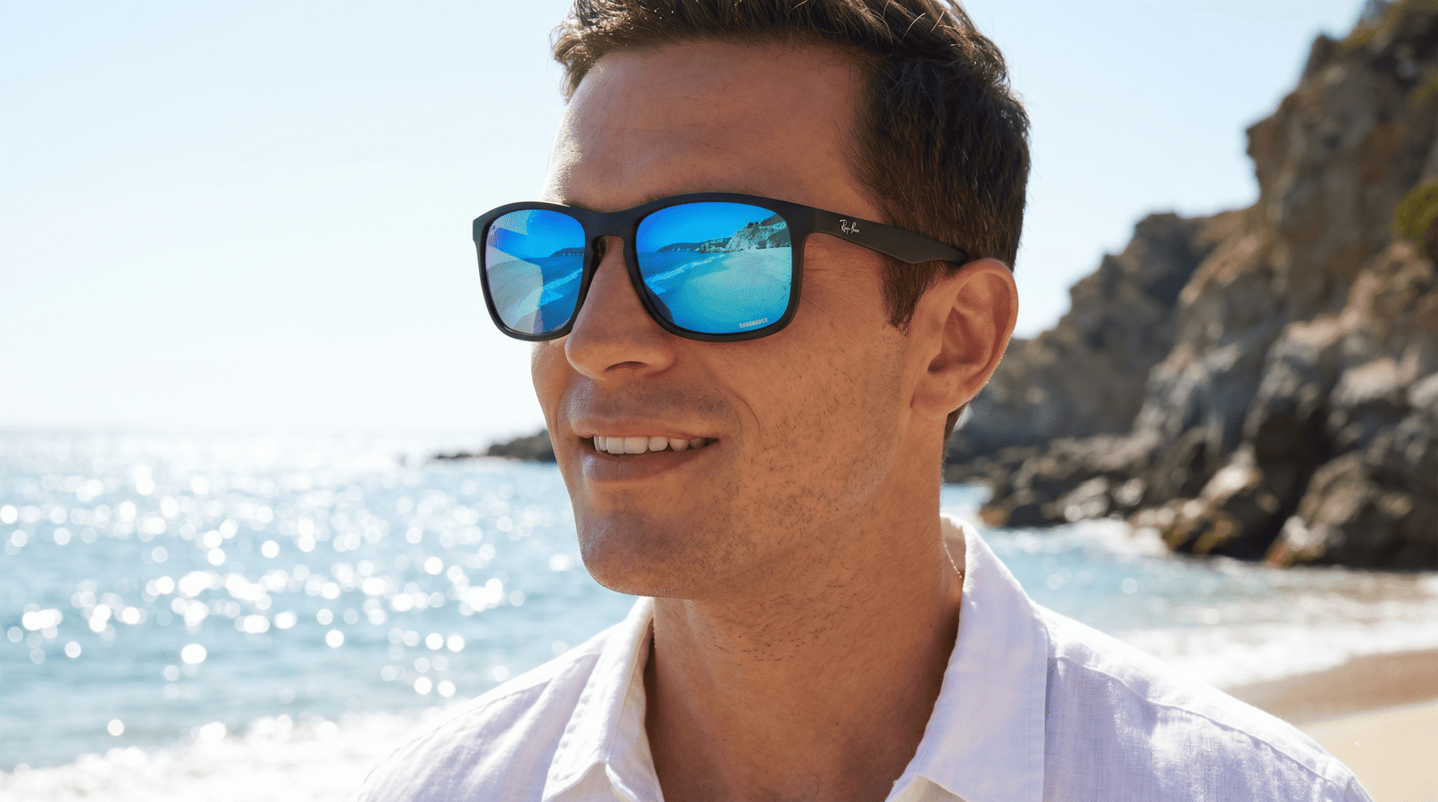 Ray-Ban RB4264 601S80 – Tính năng chống chói Polarized và khung nhựa bền bỉ